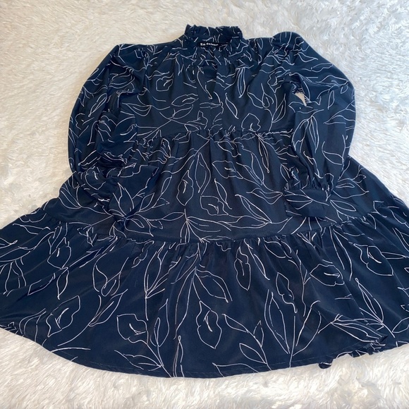 En Saison Baby Doll Tiered Dress Slate Blue/Cream - Picture 1 of 7
